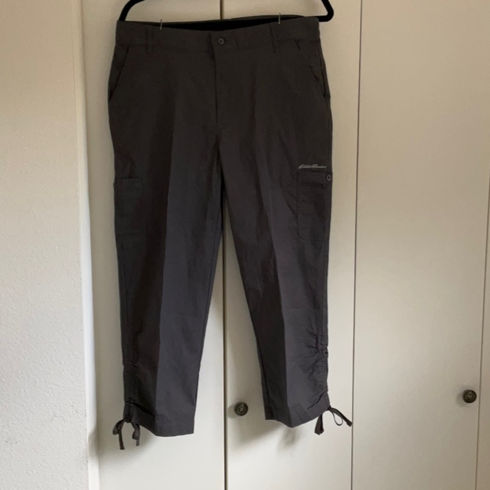 Eddie Bauer brown capris sz Lg
